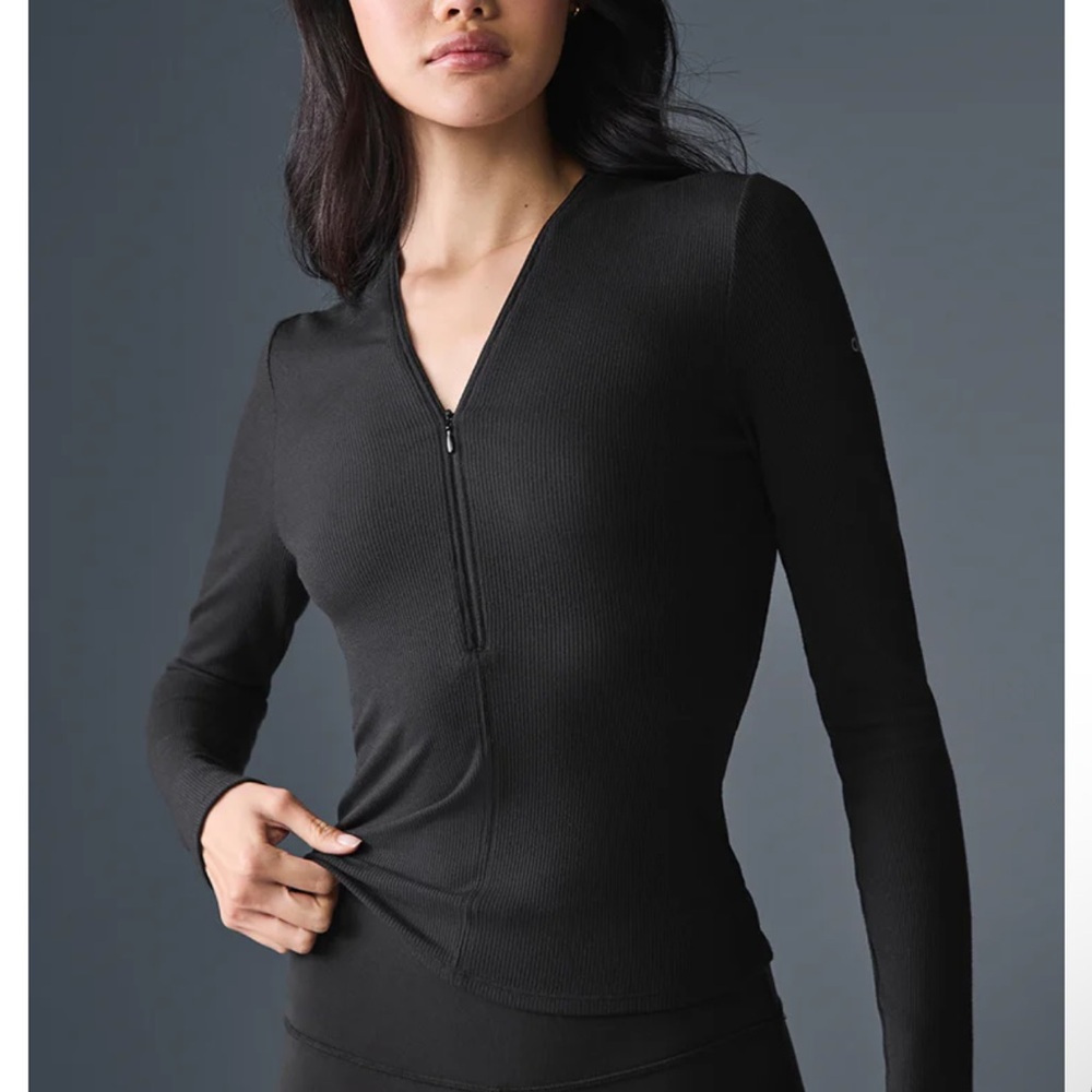 Alo Zip Mesmerize Top Black Size S